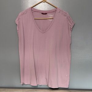 L.L. Bean Women's Lavender V-Neck Tee
